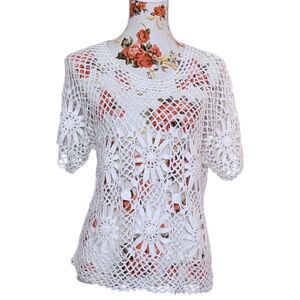 Westport 1962 Sz S White Crochet Loose Knit Short Sleeve Top Beachy Cottagecore